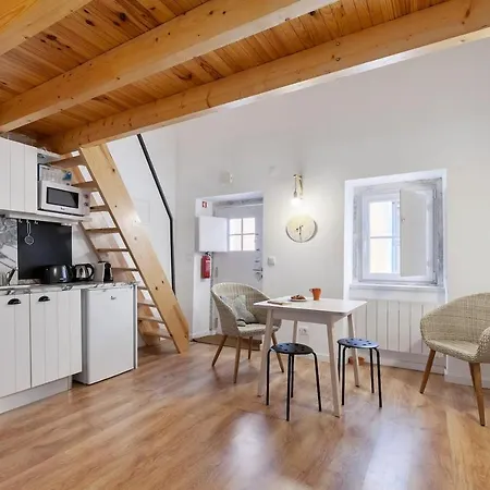 Апартаменты Charming In Belem Лиссабон